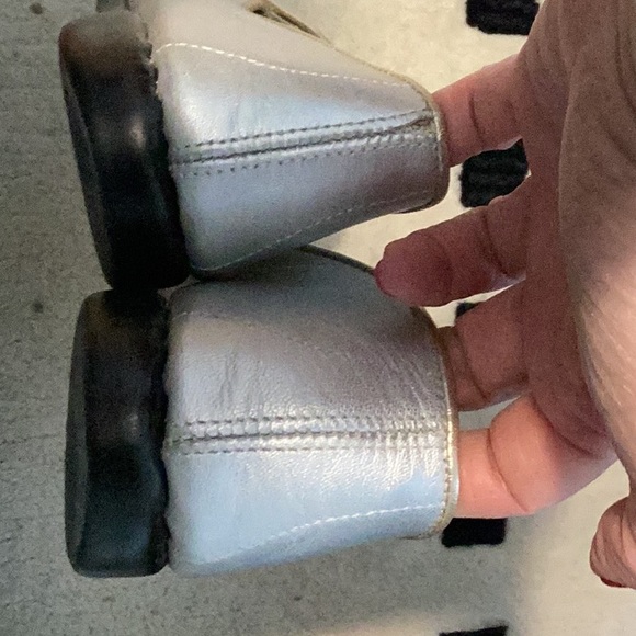 Belgian Shoes.  Silver with gold trim. Good condition. - Picture 3 of 4